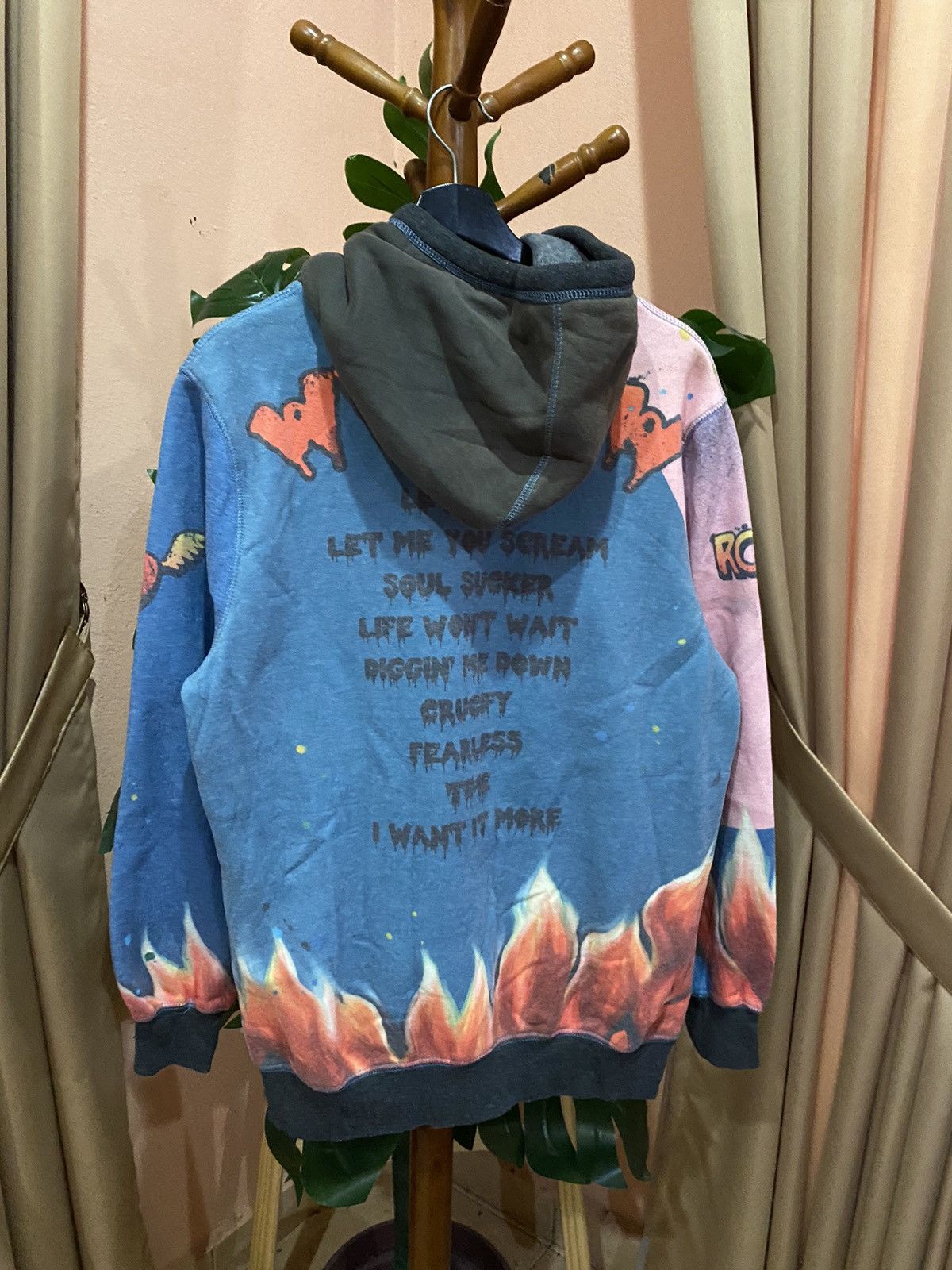 Band Tees VINTAGE CRAZY ORIGINALE PAUL STANLEY OZZY OSBOURNE HOODIE Size US L / EU 52-54 / 3 - 8 Thumbnail