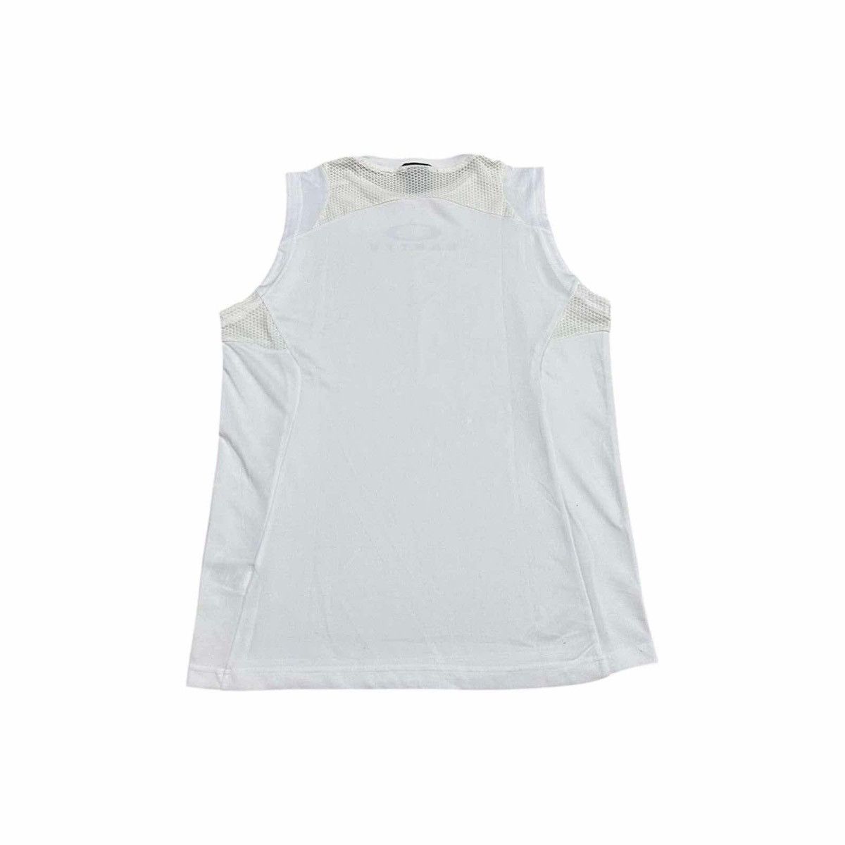 Oakley 🔥Y2K Vintage Oakley Mesh Sleeveless Shirt Center Logo Tank Size US L / EU 52-54 / 3 - 7 Thumbnail