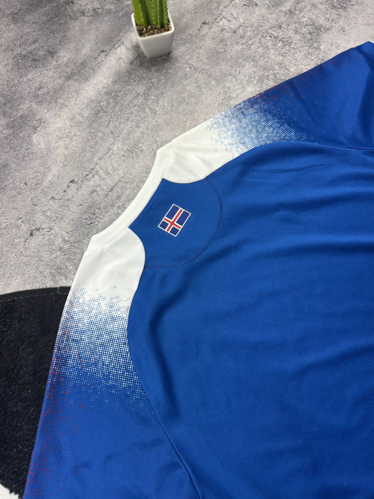 Errea ICELAND TEAM 2018/2019 FOOTBALL JERSEY HOME ERREA ORIGINAL Size US L / EU 52-54 / 3 - 18 Thumbnail