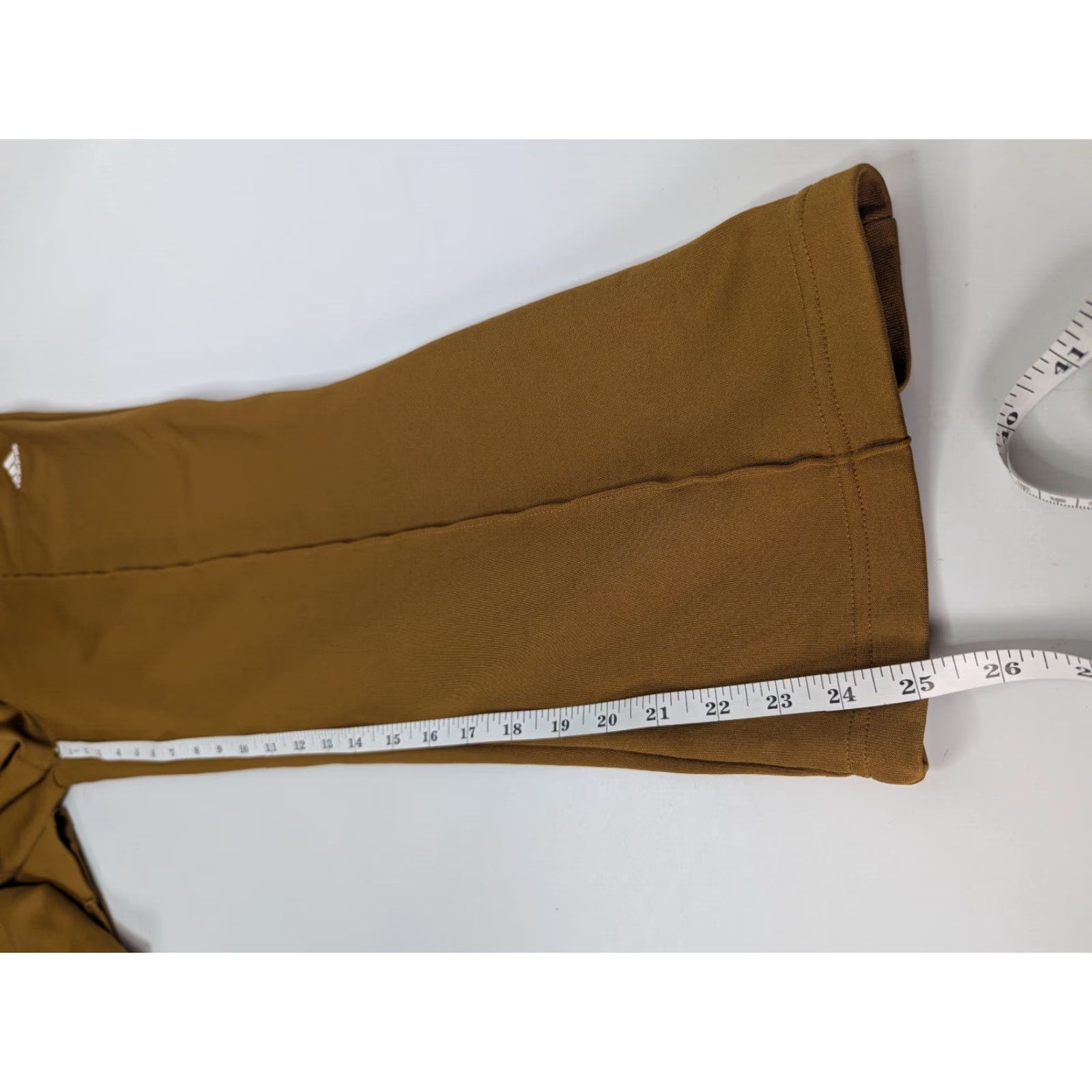Adidas Adidas Women's Jogger Pants Flare 7/8 Style Size M Activewear Gold Size 32" / US 10 / IT 46 - 5 Thumbnail