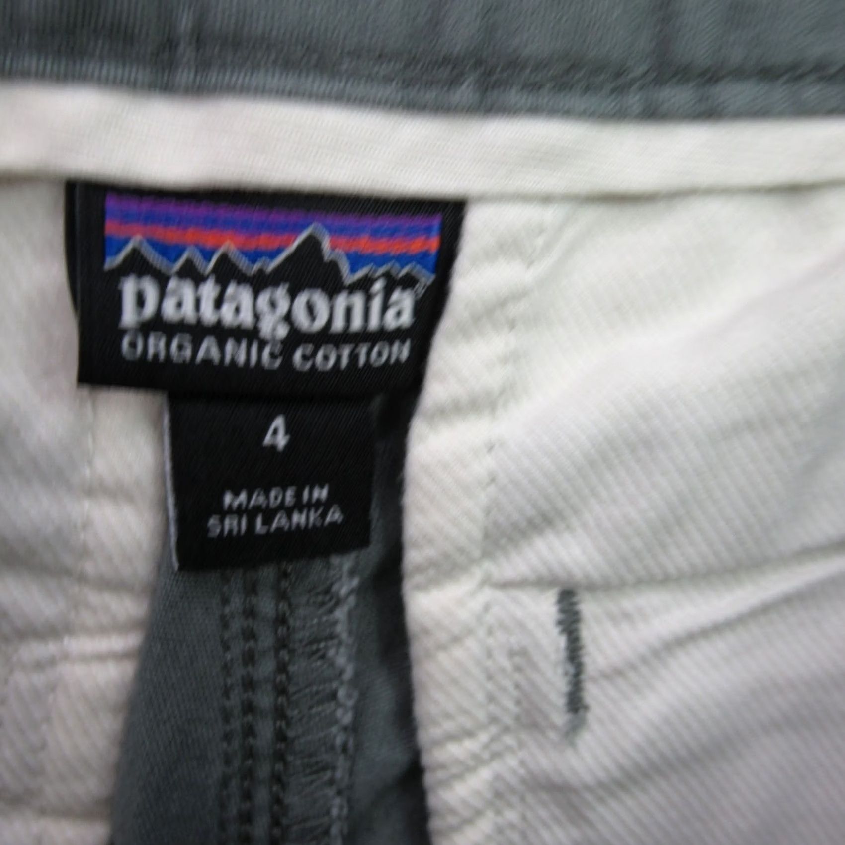 Patagonia Patagonia Shorts Womens 4 Chino Lightweight Hiking Pockets Casual Gray Size 27" / US 4 / IT 40 - 3 Thumbnail