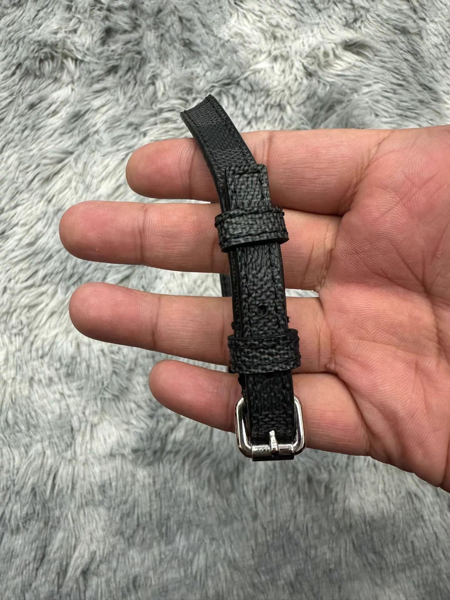 Louis Vuitton LV Checkerboard Bracelet Unworn Size ONE SIZE - 2 Thumbnail