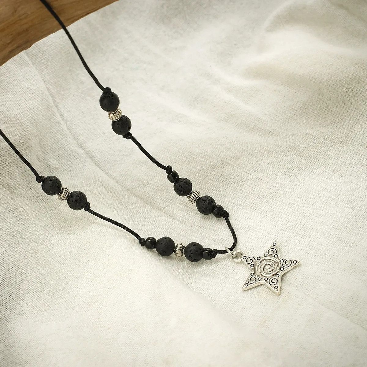 Vintage Minimalist Star Pendant Necklace Size ONE SIZE - 4 Thumbnail
