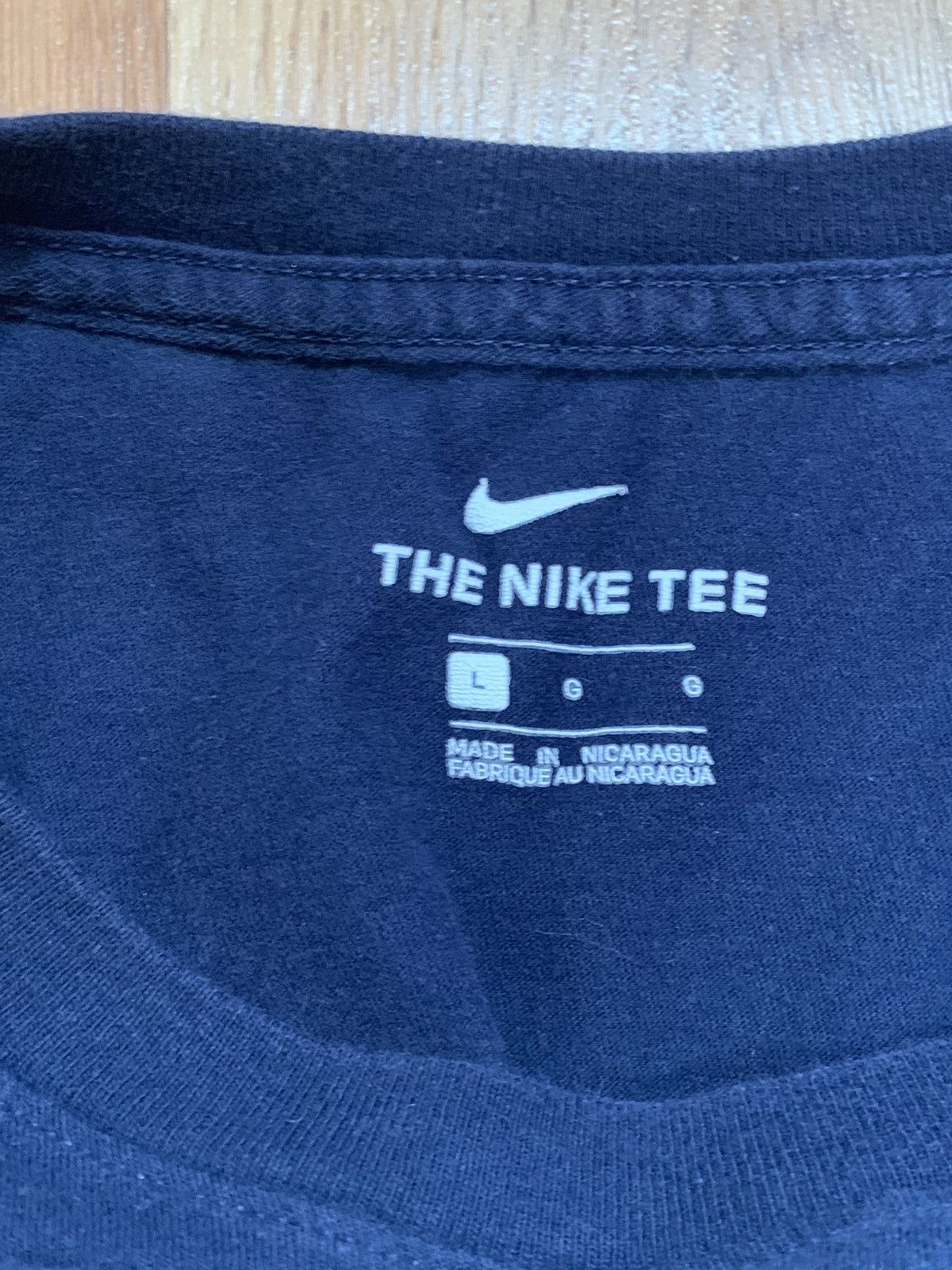 Nike Sz L- Nike Logo Tee Size US L / EU 52-54 / 3 - 5 Thumbnail