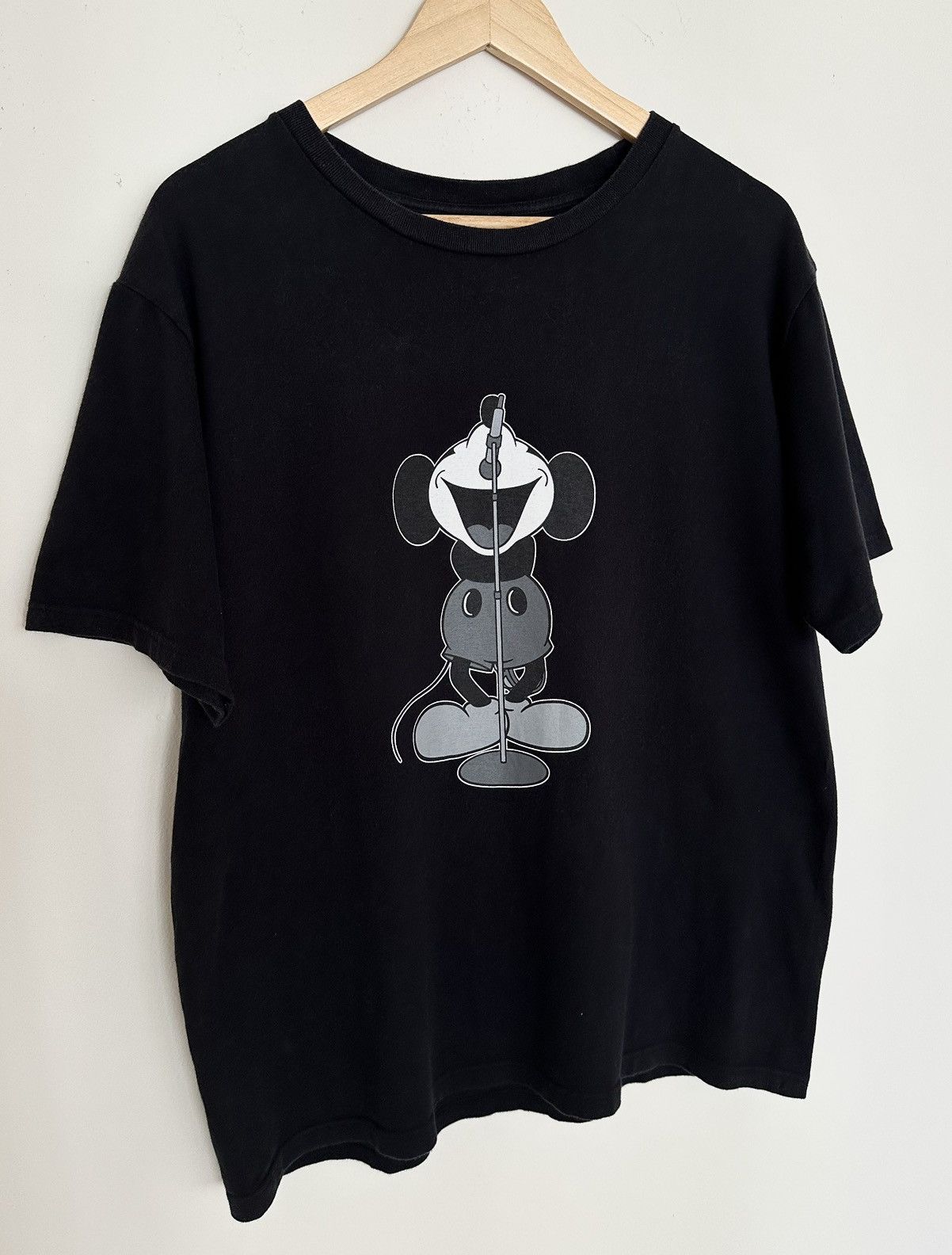 Number (N)ine × Vintage Number (N)ine Rare Mickey Singing Black Tee size 4 Size US L / EU 52-54 / 3 - 15 Thumbnail