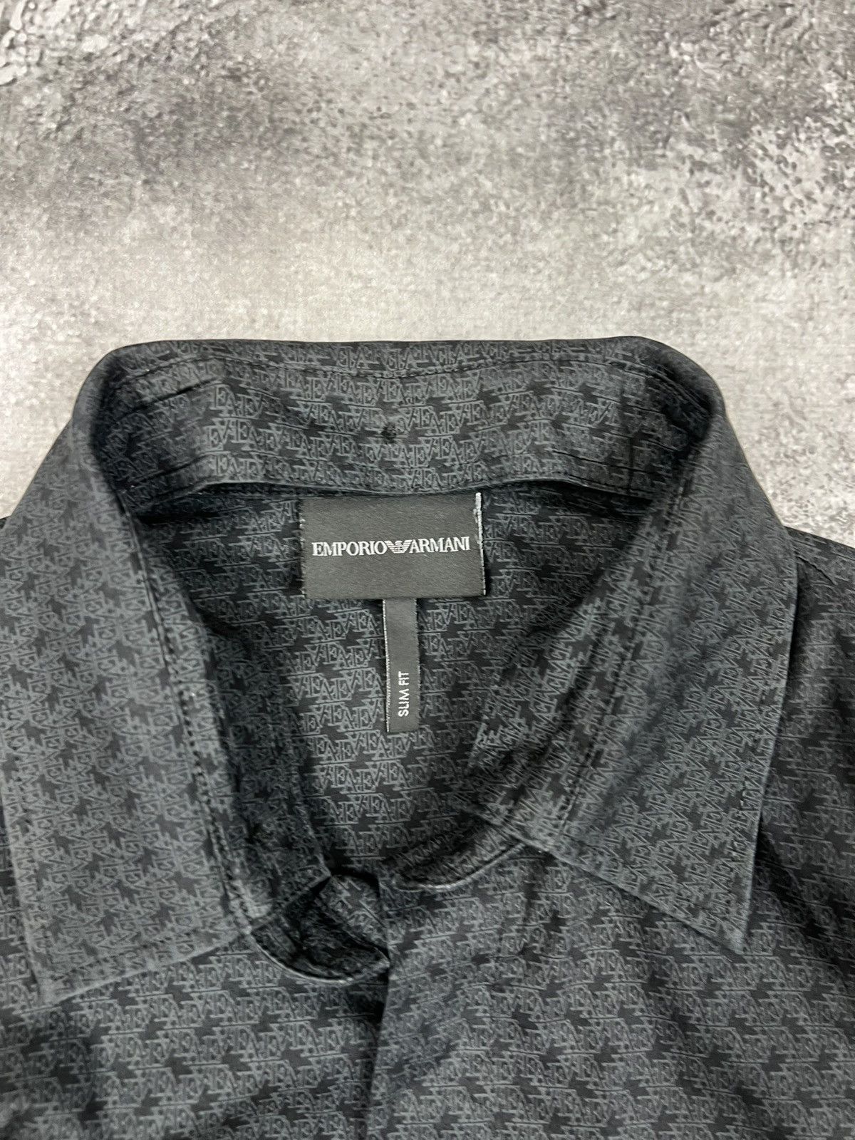 Emporio Armani Emporio Armani Black Monogrammed Shirt Button Mens Size US S / EU 44-46 / 1 - 3 Thumbnail