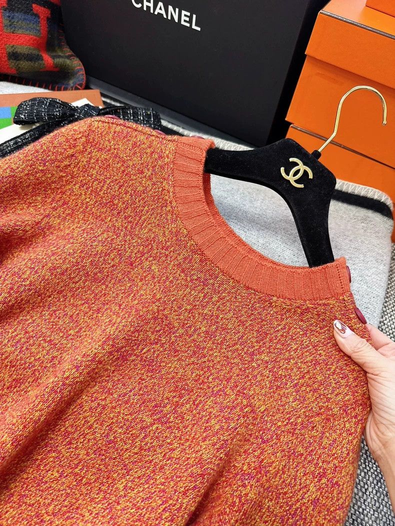 Chanel Chanel Orange and purple round-neck long-sleeved knitwear Size XS / US 0-2 / IT 36-38 - 4 Thumbnail