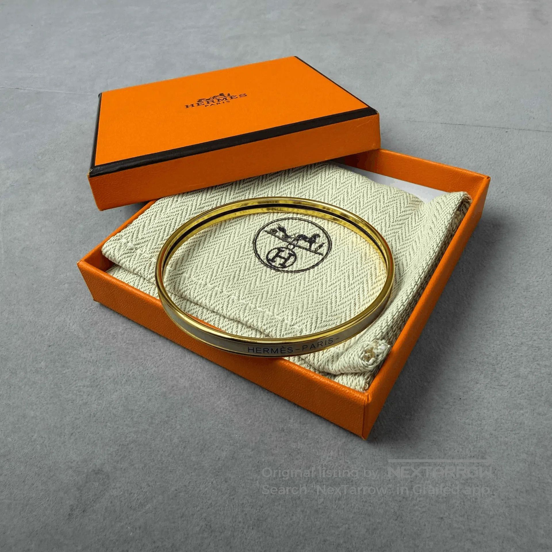 Hermes Hermes Pink Enamel Bracelet Size 65. Size ONE SIZE - 1 Thumbnail