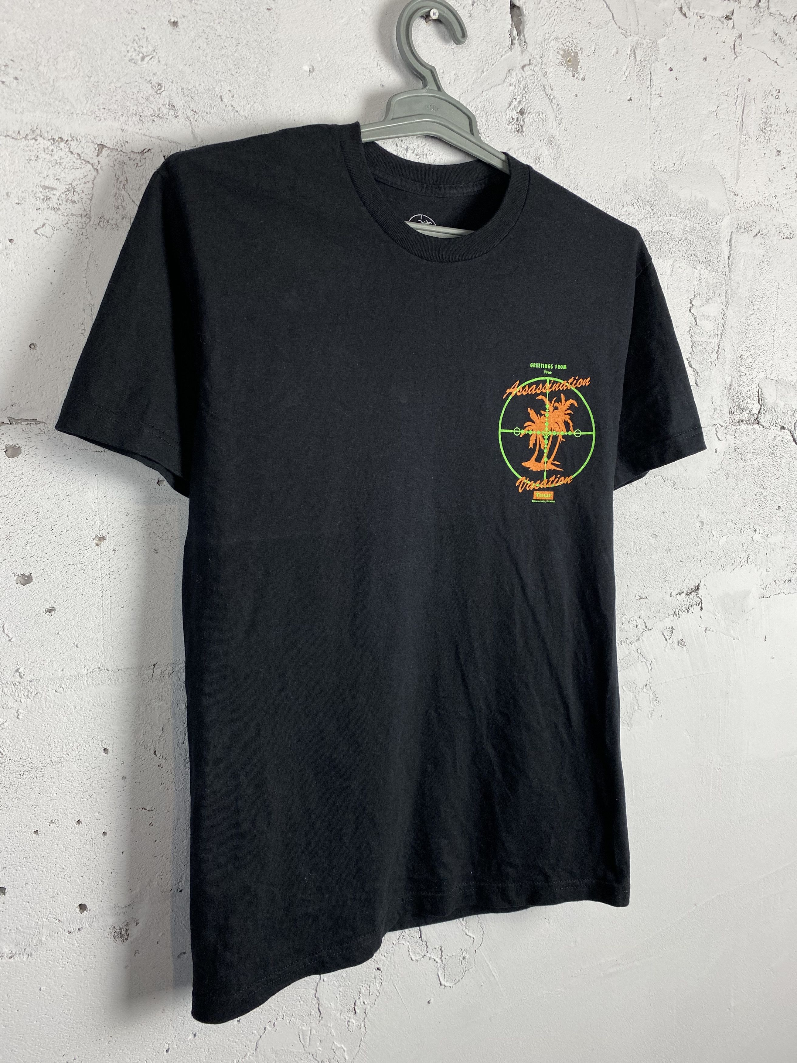 Drake × Rap Tees Drake 2019 assassination Vacation Tour T-shirt rap hip hop Size US M / EU 48-50 / 2 - 3 Thumbnail