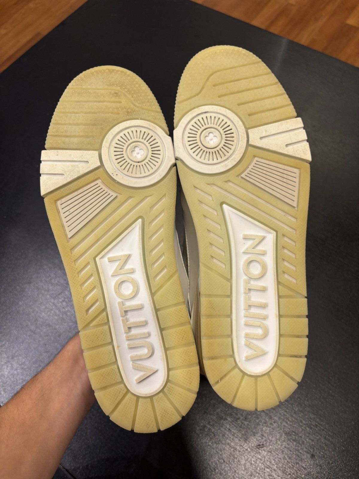 Louis Vuitton Louis Vuitton Trainer White Size US 9.5 / EU 42-43 - 5 Thumbnail
