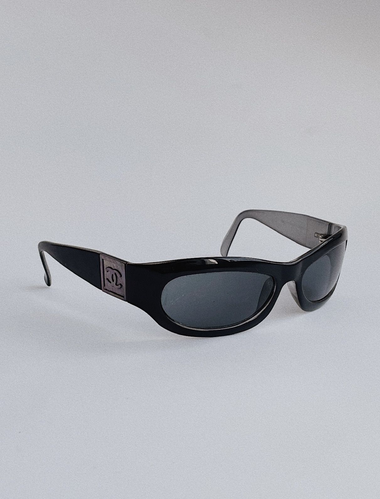 Chanel × Vintage CHANEL Sunglasses 5076 Wrap Shield Rhinestone 4017 Vintage Size ONE SIZE - 9 Thumbnail
