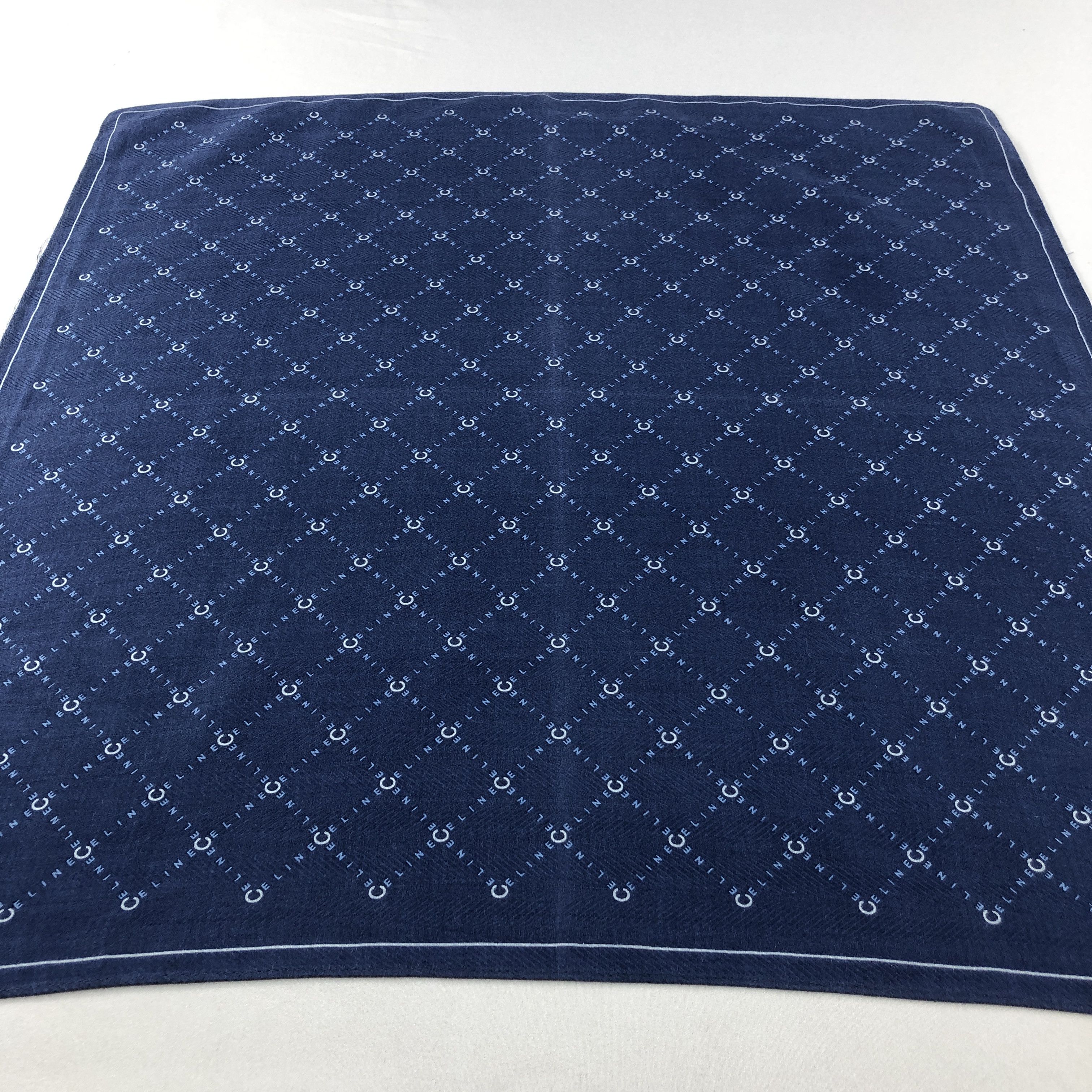 Celine Celine Handkerchief Neckerchief Bandana H3057 Size ONE SIZE - 4 Thumbnail