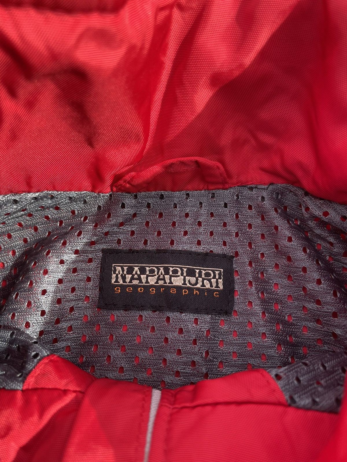 Napapijri Vintage Napapijri Geographic Red Jacket Raincoat Size US S / EU 44-46 / 1 - 7 Thumbnail