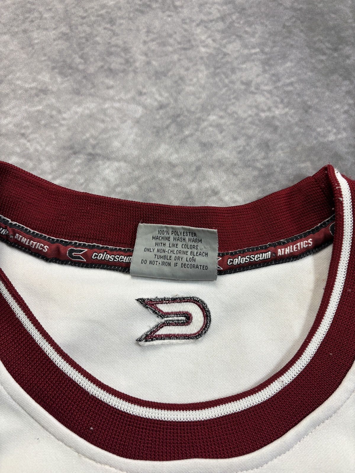 Vintage Vintage Arkansas Razorbacks Basketball Jersey College NCAA Size US L / EU 52-54 / 3 - 6 Thumbnail