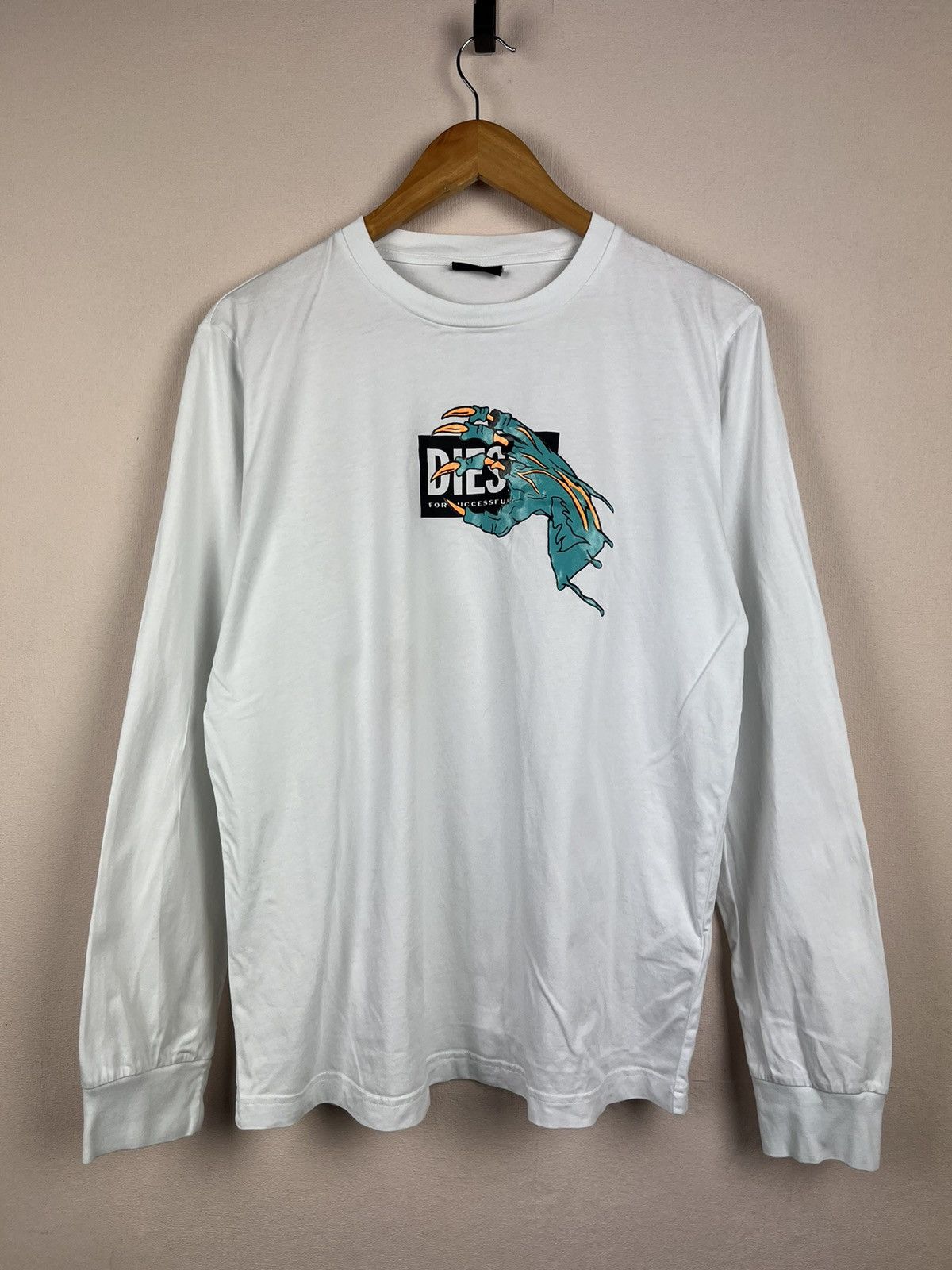 Diesel diesel graphic print longsleeve t-shirt white size M Size US M / EU 48-50 / 2 - 1 Thumbnail