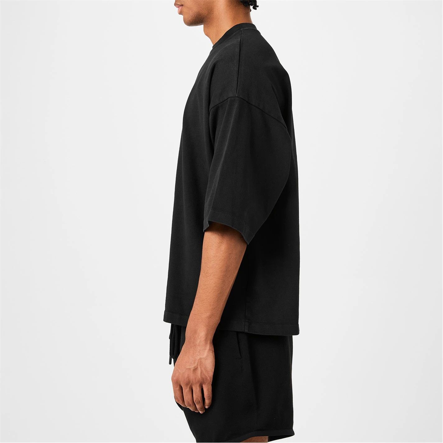 Fear of God o1g2r1mq0426 Airbrush 8 T-Shirt in Black Size US L / EU 52-54 / 3 - 3 Thumbnail