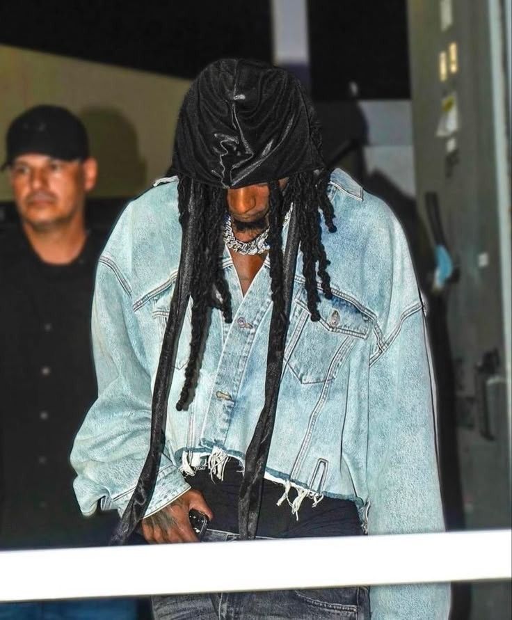 Balenciaga Balenciaga Lost Tape Reconstructed denim jacket Size US M / EU 48-50 / 2 - 4 Thumbnail
