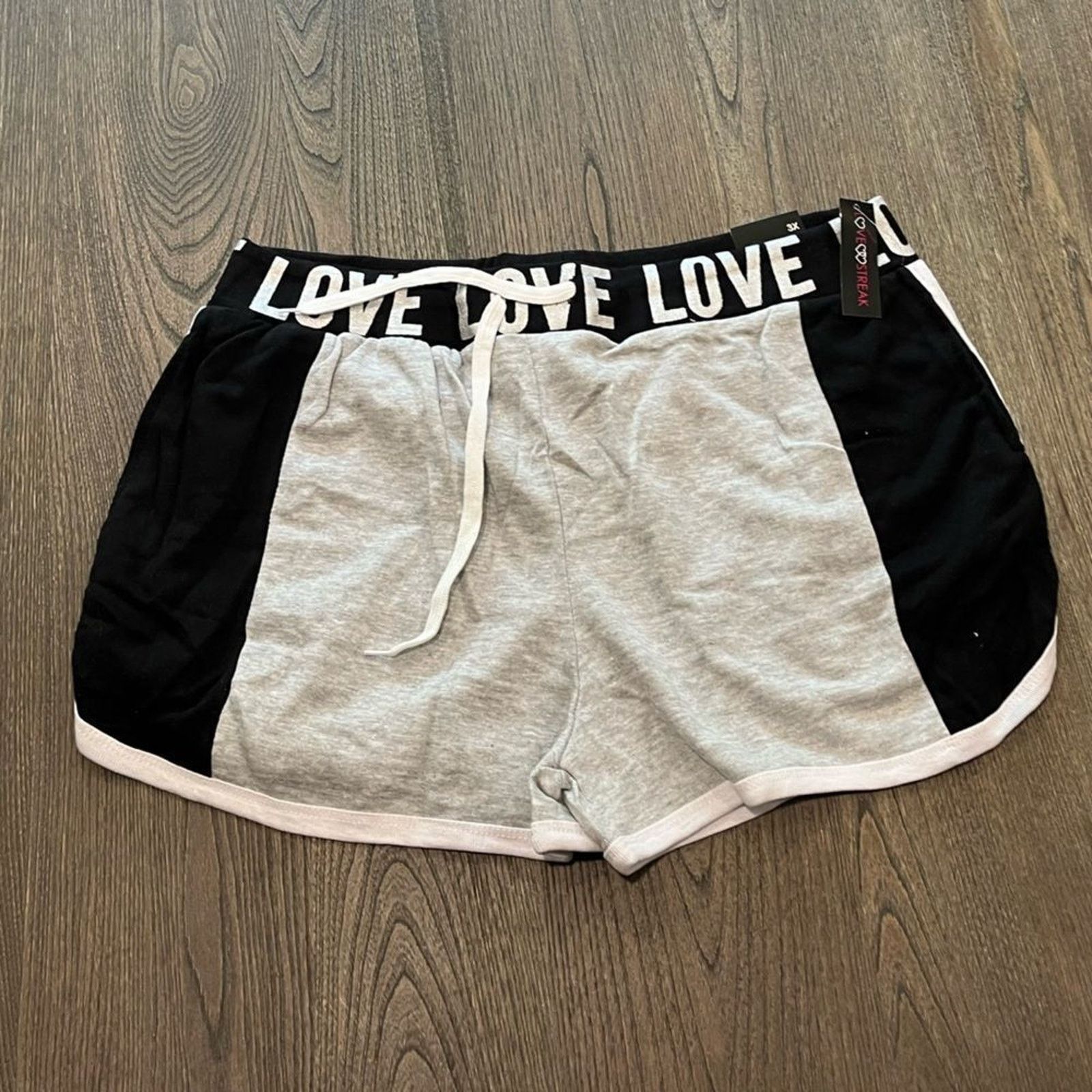 Vintage NWT Love Streak Womens Cotton Track Gym Shorts Size 3X Size 42" / US 20 - 1 Thumbnail
