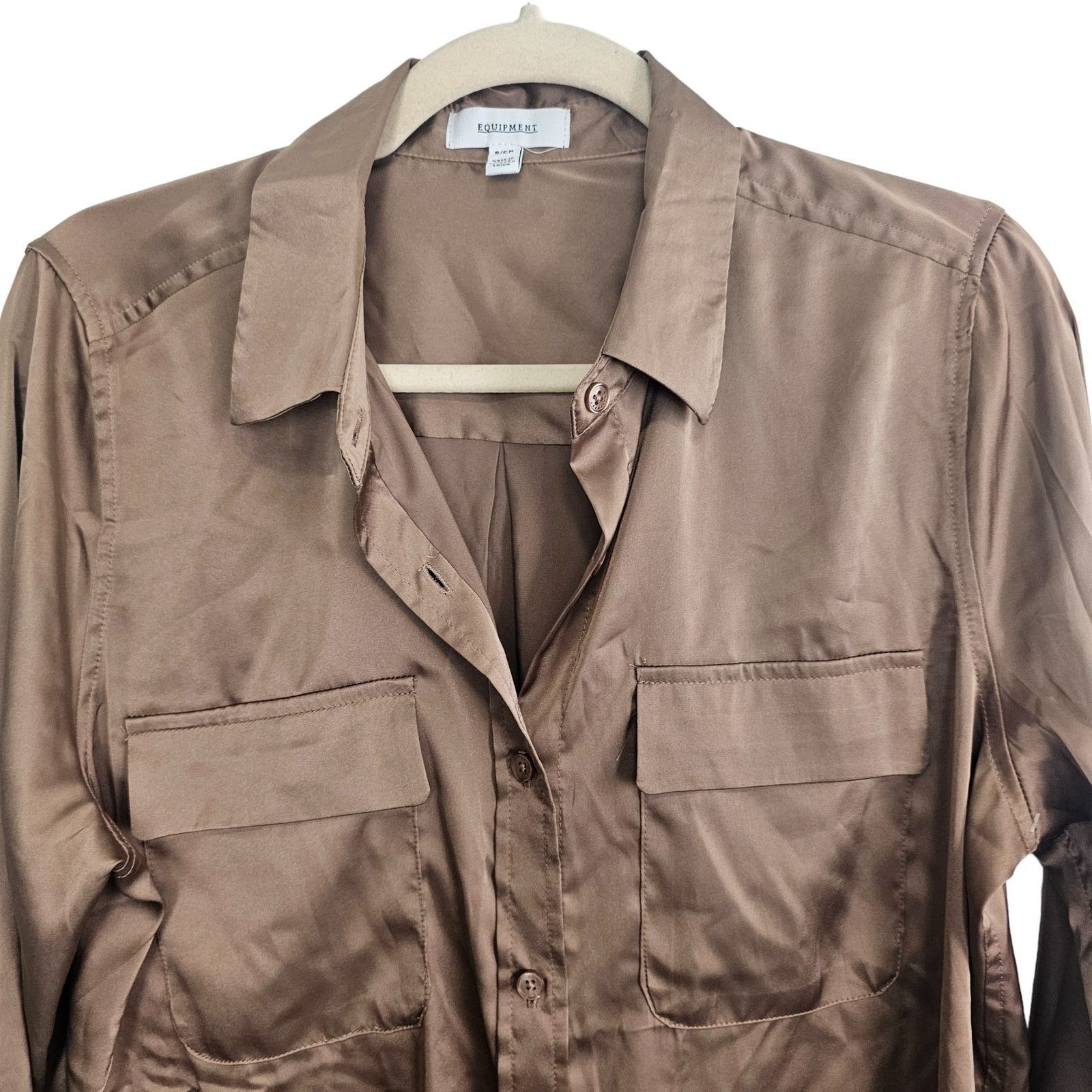 Equipment Equipment Womens Satin Blouse Size S Quiet Luxury Minimalist Size S / US 4 / IT 40 - 2 Thumbnail