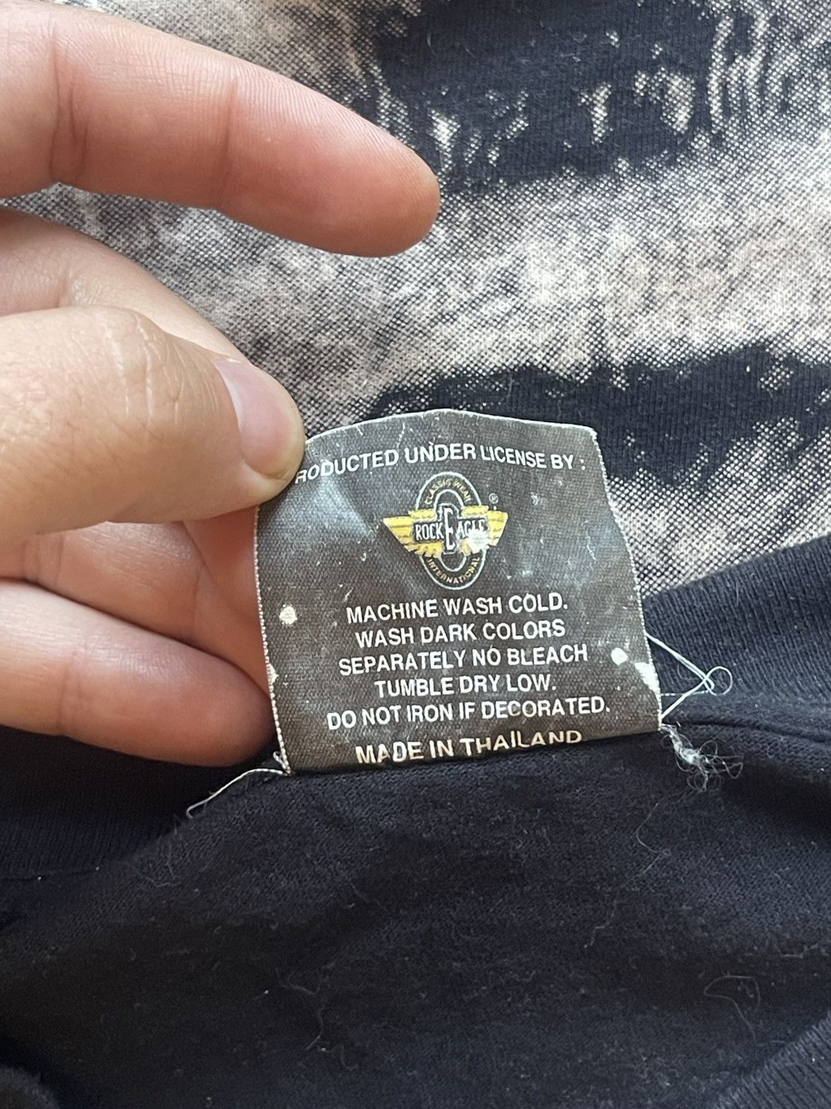 Nirvana 1994 Kurt Cobain Nirvana Memorial tee vintage single stitch Size US M / EU 48-50 / 2 - 12 Thumbnail