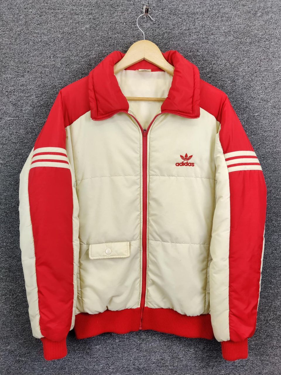Adidas Vintage 80's Adidas Trefoil Puffer Jacket Size US L / EU 52-54 / 3 - 1 Thumbnail