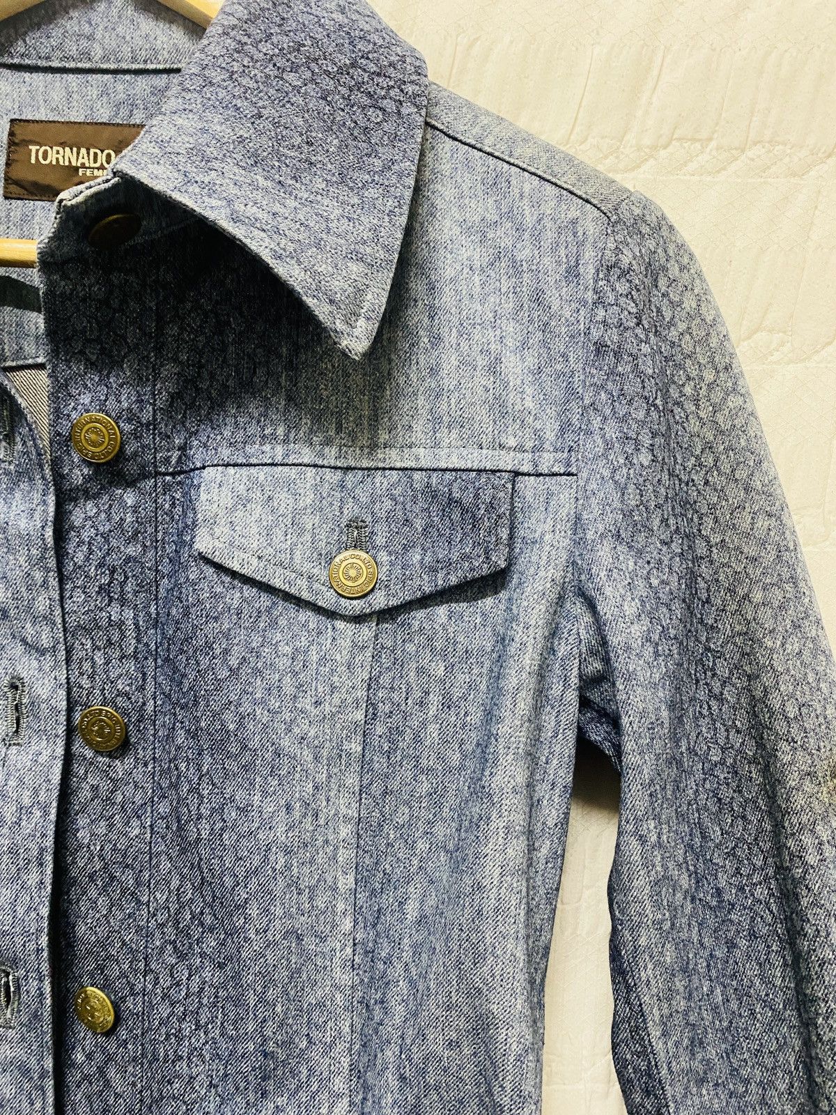 Tornado Mart (L) TORNADO MART FEMME STUDDED HONEYCOMB DENIM JACKET Size S / US 4 / IT 40 - 4 Thumbnail