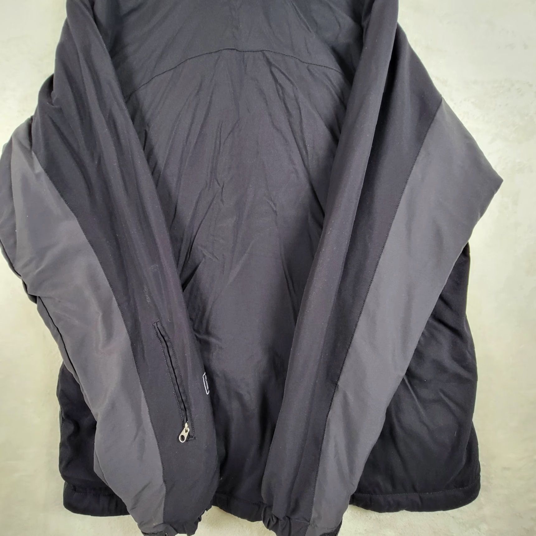 Patagonia VINTAGE Patagonia Jacket Men Large Gravity Black Hooded Zip Pockets Ski - 90s Outdoor Street Style Parka Winter Fall Spring Size US L / EU 52-54 / 3 - 4 Thumbnail