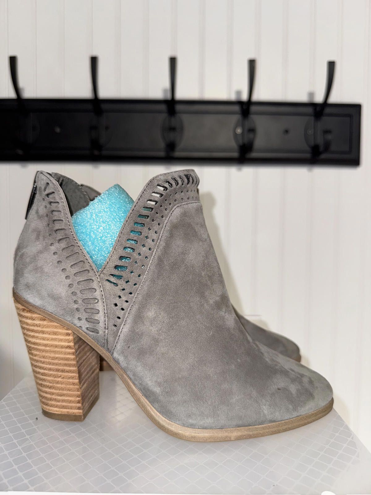 Vince Camuto Vince Camuto Suede Ankle Boots with Stacked Heel Size 5 Size US 5 / IT 35 - 2 Thumbnail