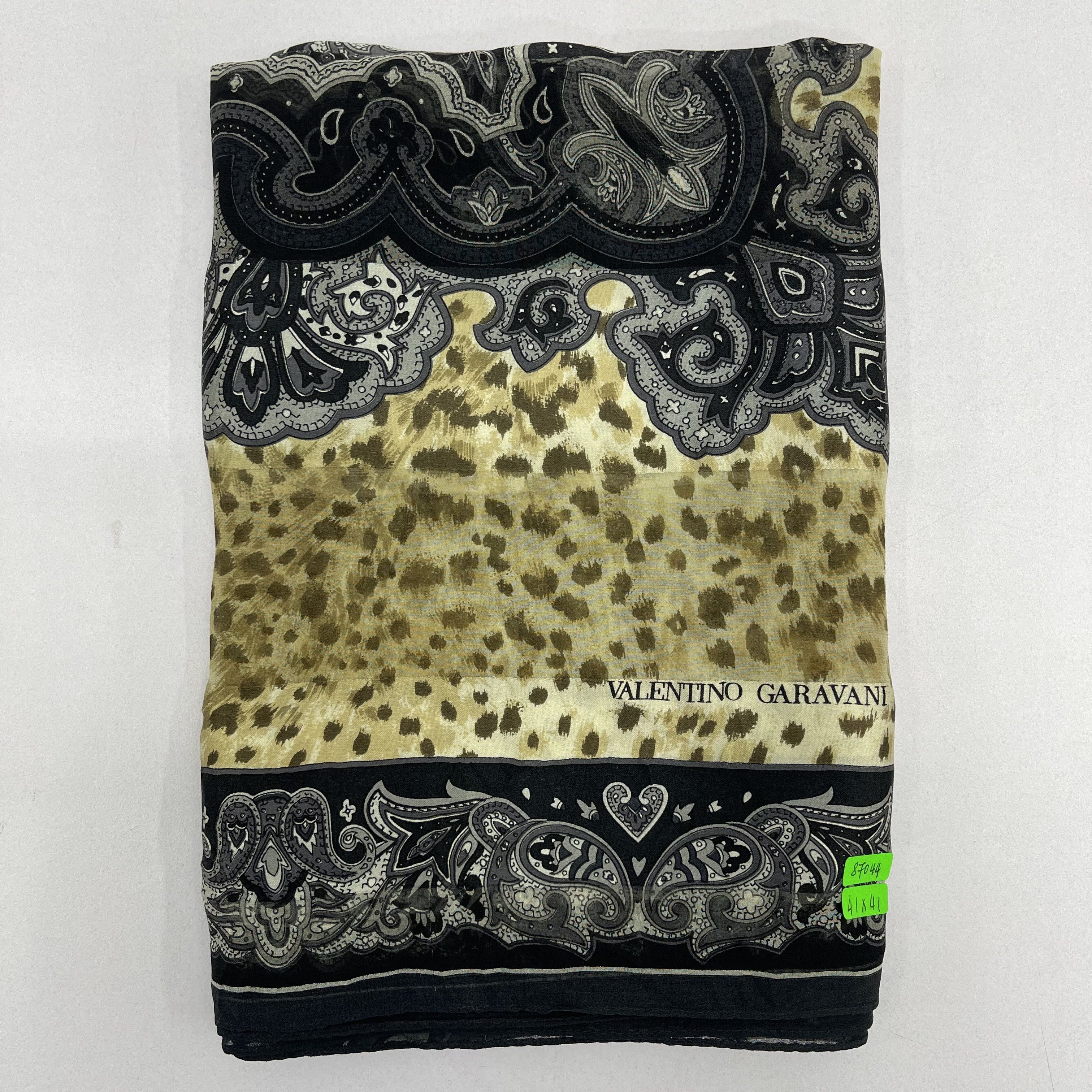Other Vintage Valentino Garavani Silk Scarf - S7044 Size ONE SIZE - 8 Thumbnail