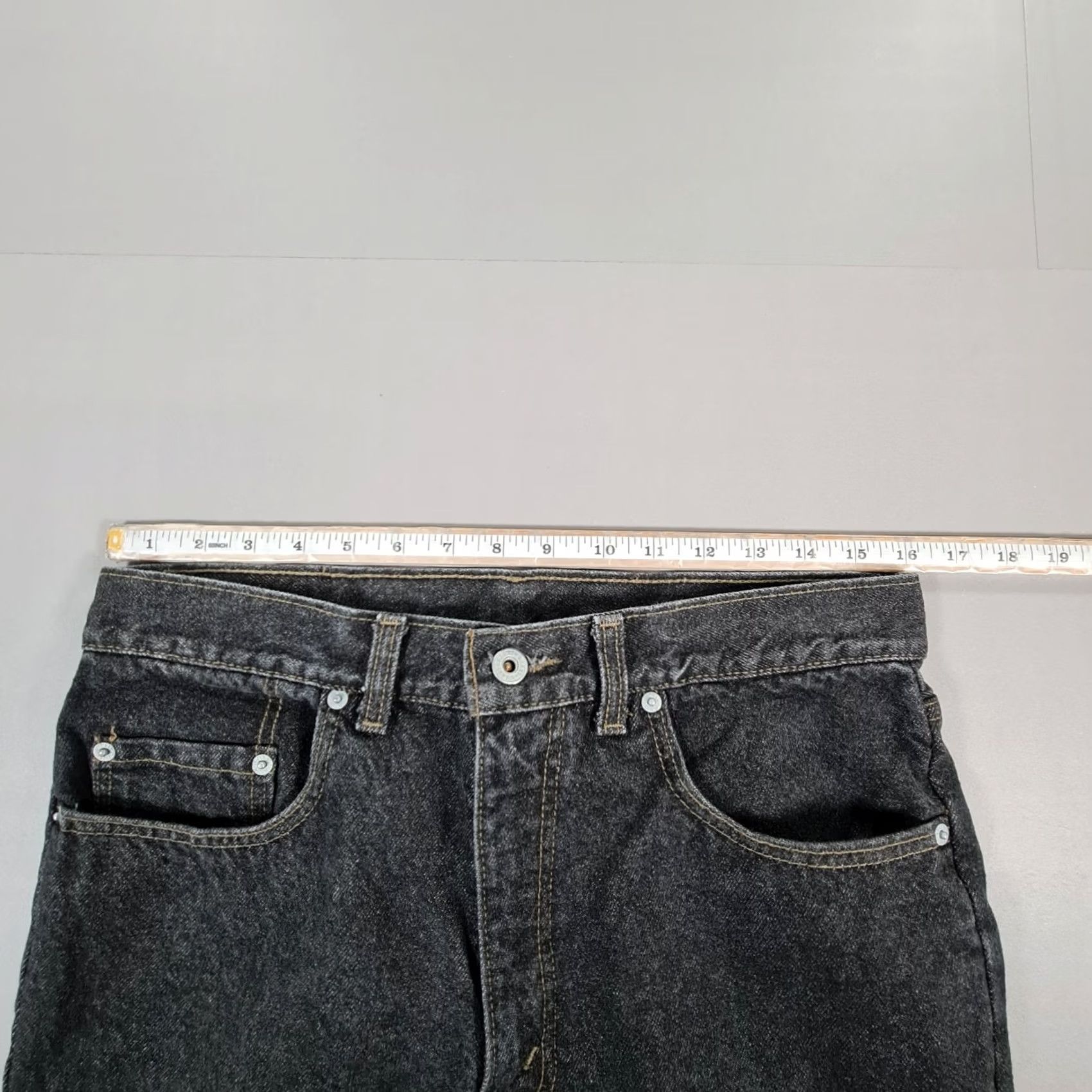 Levi's VINTAGE Levi's 620 Jeans Grey W32 L31 Orange Tag Denim 90s Made In UK Mens Jeans 90s Mens Clothing Size US 32 / EU 48 - 6 Thumbnail