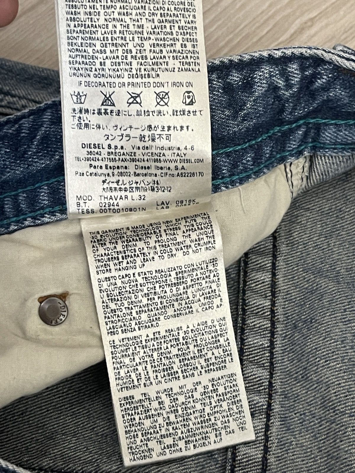 Diesel Vintage Diesel Distressed Jeans Faded Denim Pants W28 L32 Size US 28 / EU 44 - 11 Thumbnail