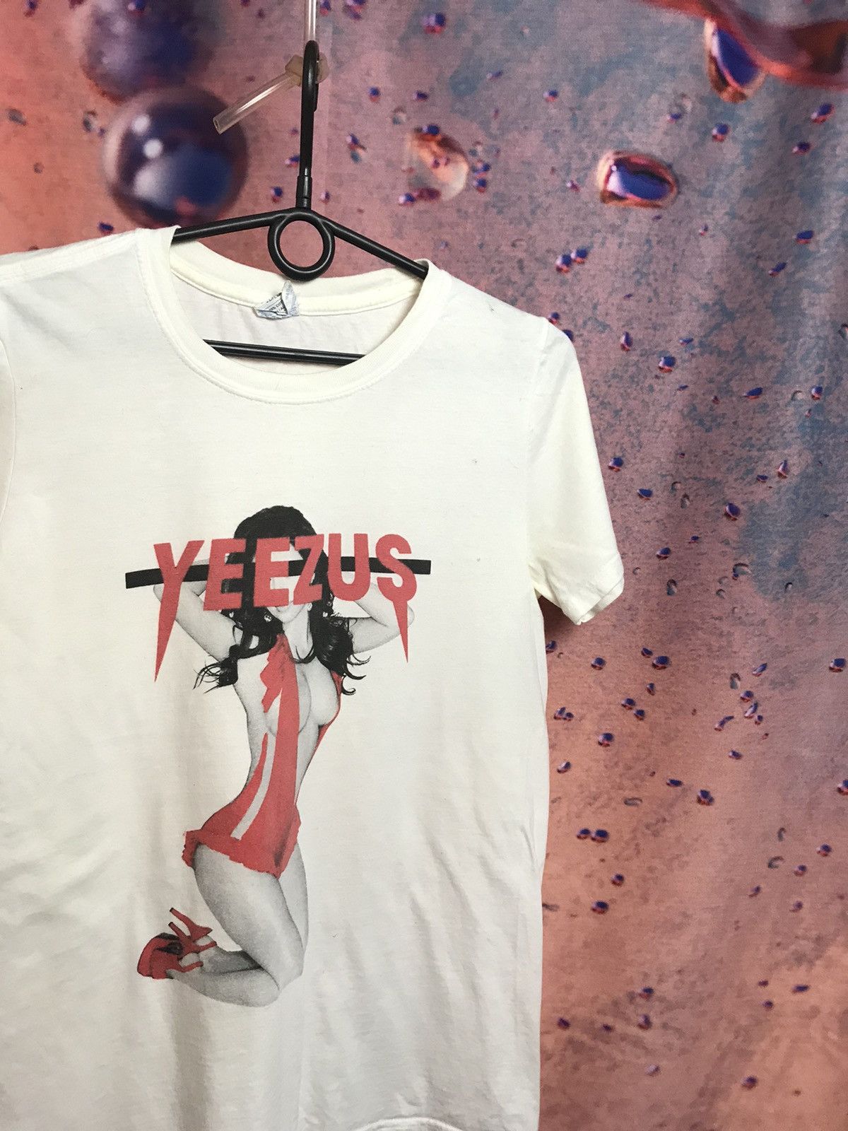 Band Tees Yeezus Kanye West tour tee size xs-s Size US XS / EU 42 / 0 - 1 Thumbnail