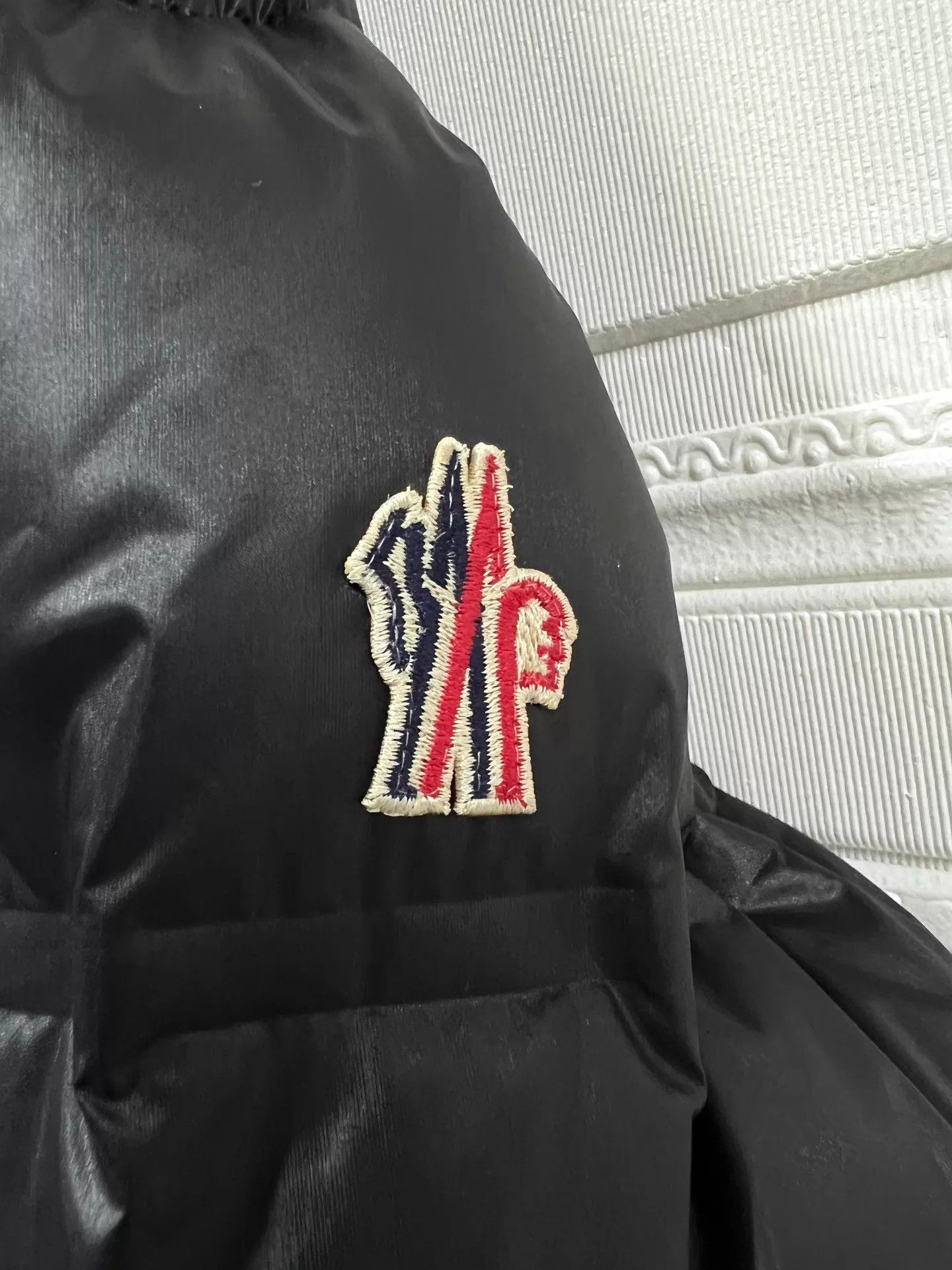 Moncler Moncler Rainbow Stripe Ski Down Jacket Size 5 99 New Size L / US 10 / IT 46 - 5 Thumbnail