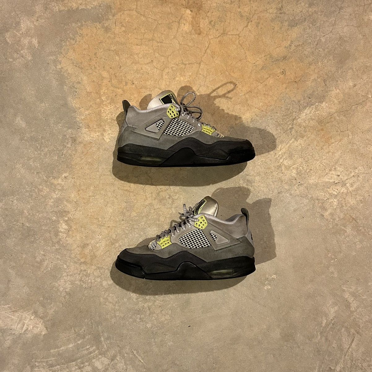 Jordan Brand × Nike Air Jordan 4 Retro SE Neon 95 2020 US 8.5 Size US 8.5 / EU 41-42 - 1 Thumbnail