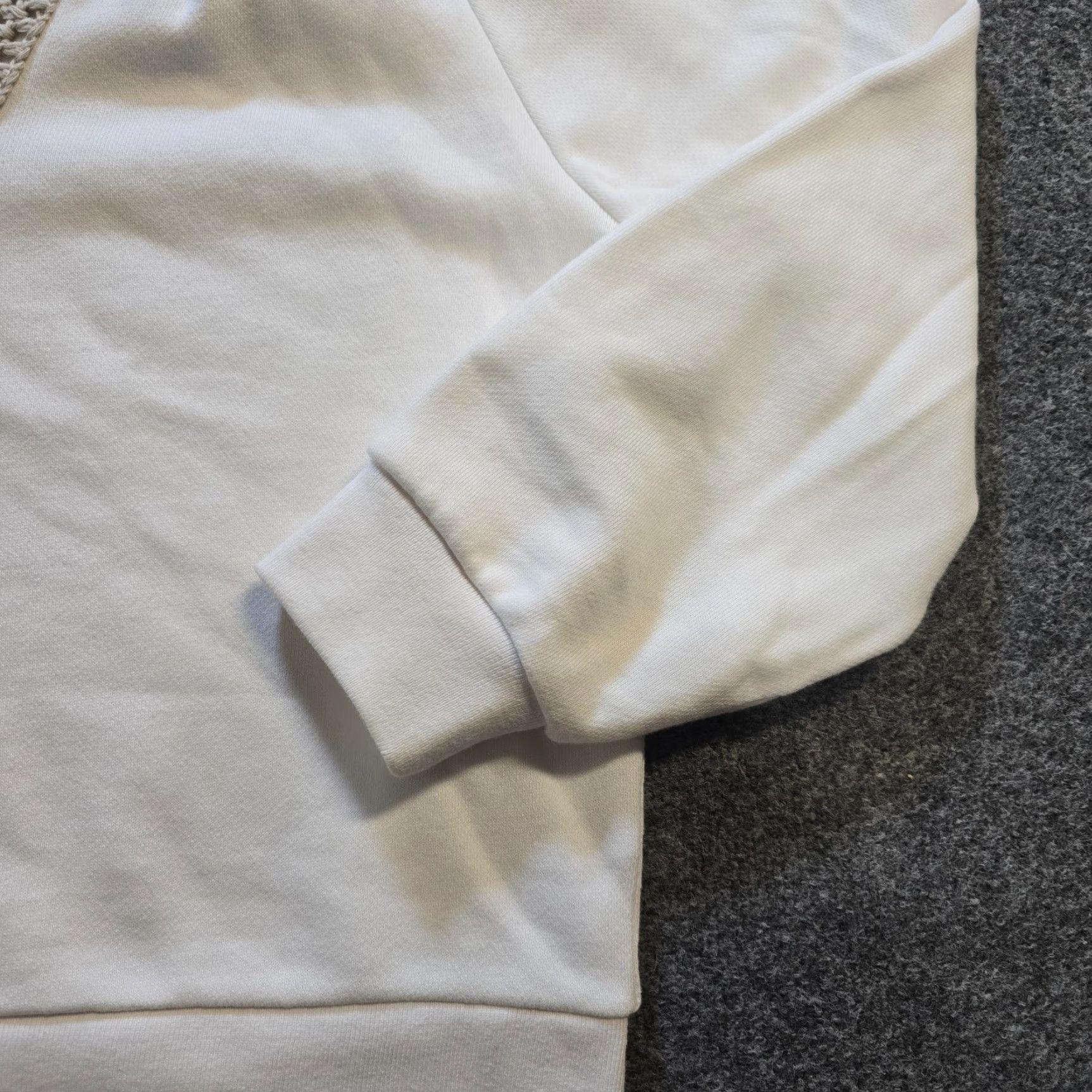 Rails **Womens Rails XL White Bohemian Crochet Pullover Sweatshirt** User: **Rails Womens XL White Bohemian Crochet Pullover Sweatshirt** Size XL / US 12-14 / IT 48-50 - 4 Thumbnail