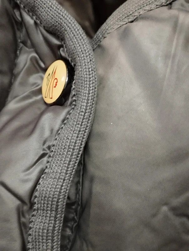 Moncler Moncler Buis Giubbotto Down jacket size 1 S Size S / US 4 / IT 40 - 14 Thumbnail