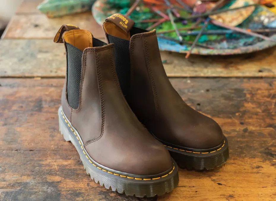 Crazy Horse Doc Martens Chelsea Boots Lack 2976 Crazy Horse Dr - Main Image