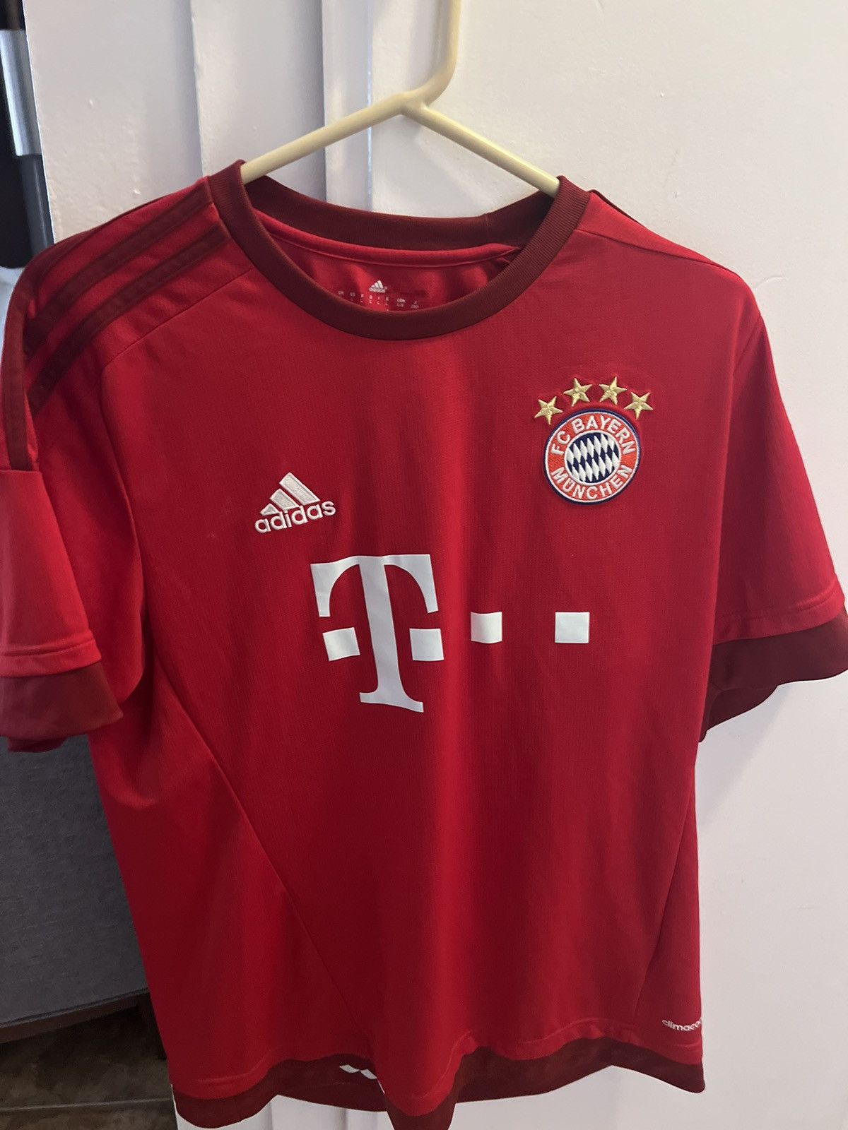 Adidas Bayern Munich 2015-16 Home Football Shirt Jersey Adidas Size US L / EU 52-54 / 3 - 1 Thumbnail