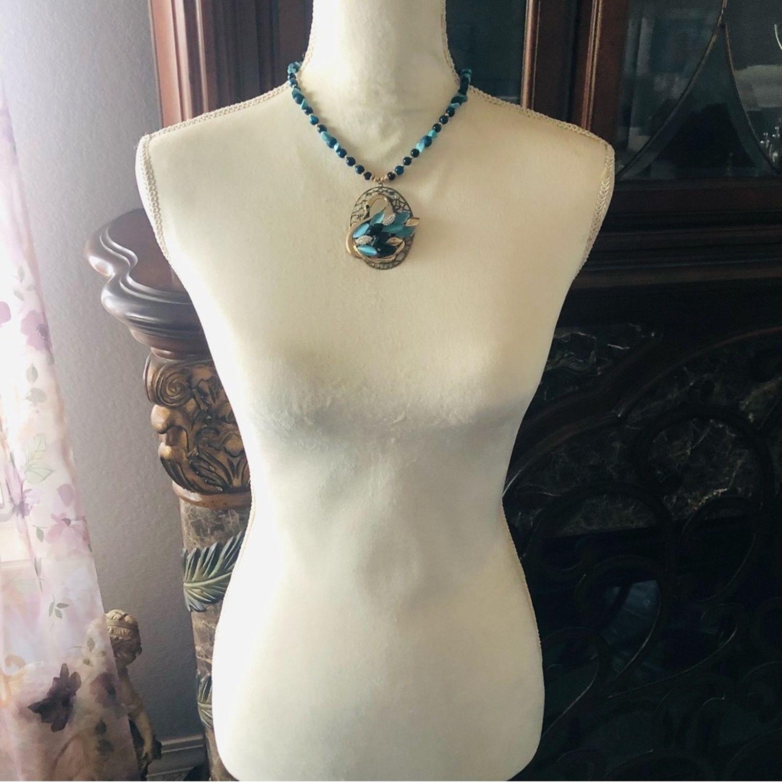Handmade Handcrafted repurpose moon glow swan agate howlite necklace Size ONE SIZE - 5 Thumbnail