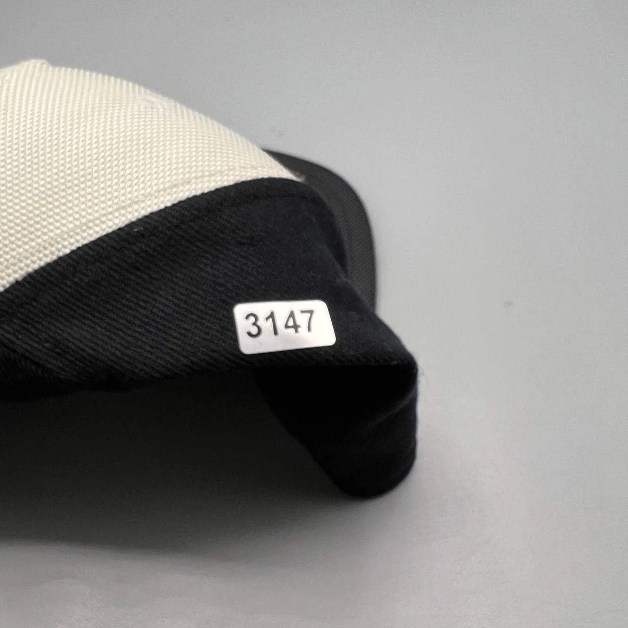 Jordan Brand Air Jordan 11 Hat Men White Black Jumpman Snap Back Cap Size ONE SIZE - 8 Thumbnail
