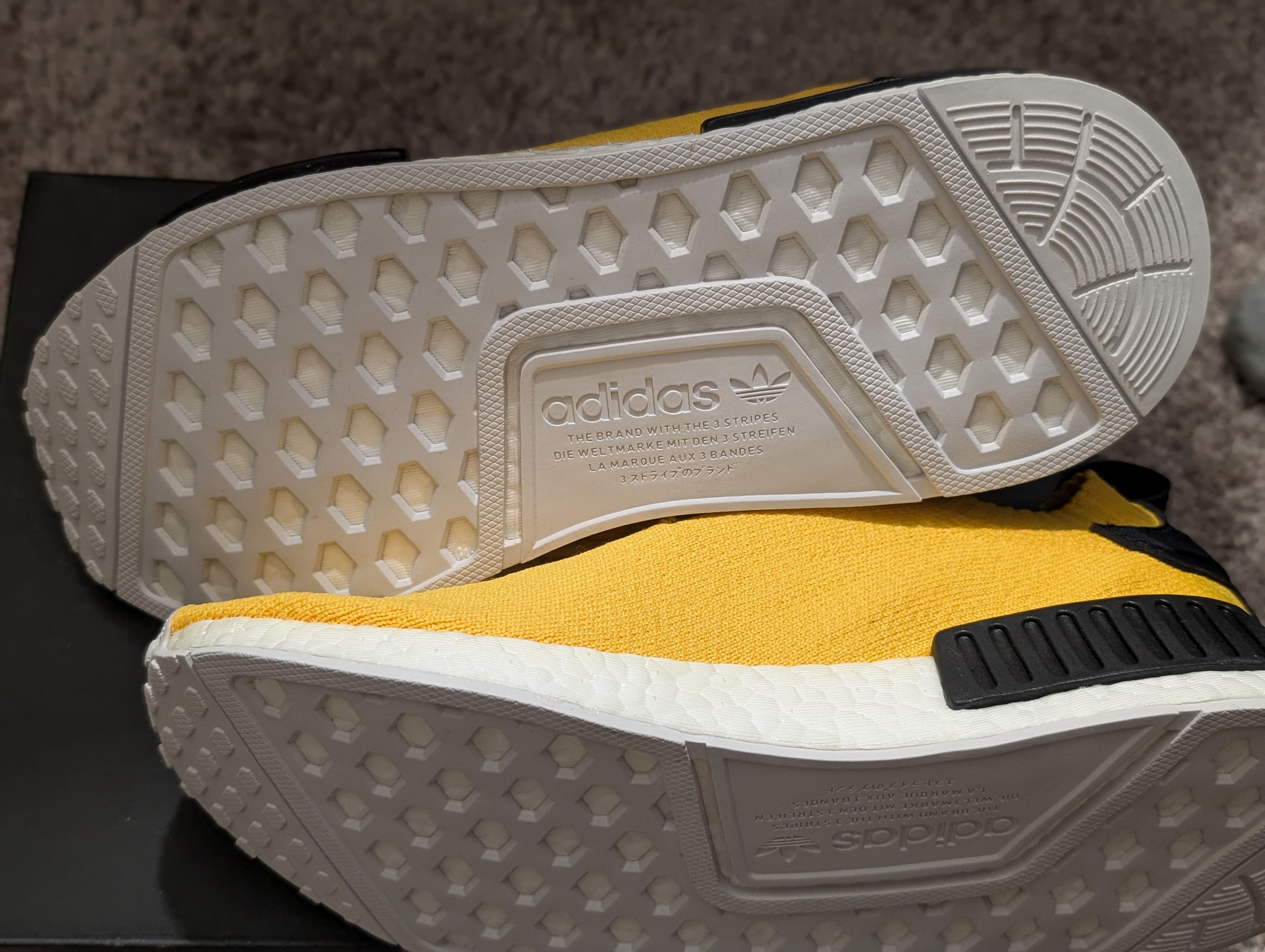 Adidas Dead stock NMD_R1 PK szUS8 EQT yellow Size US 8 / EU 41 - 8 Thumbnail