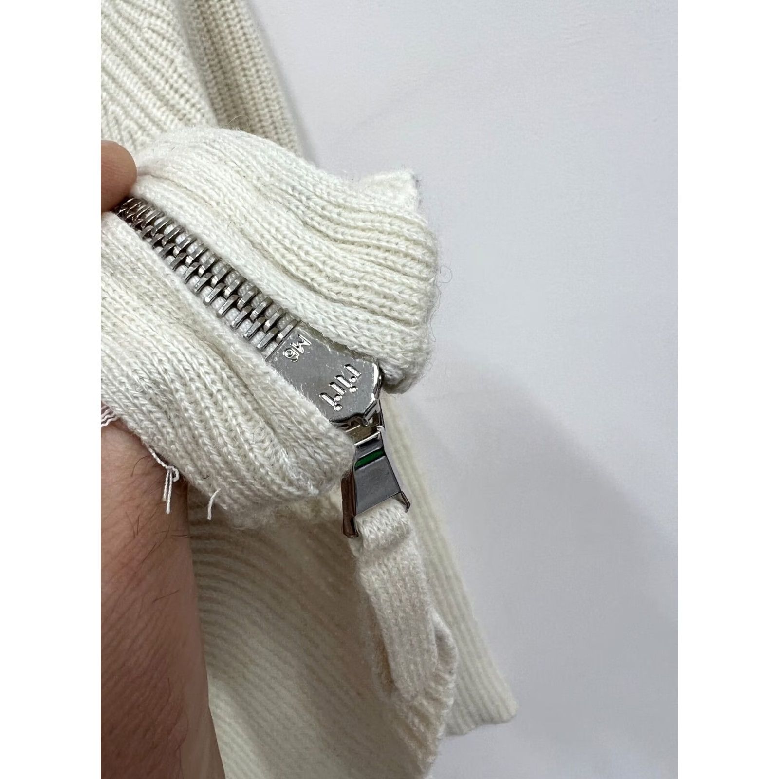 Allude Allude Sweater Wool Cashmere Jumper S Womens Ivory V-Neck Pullover Knit L/XS? Size S / US 4 / IT 40 - 6 Thumbnail