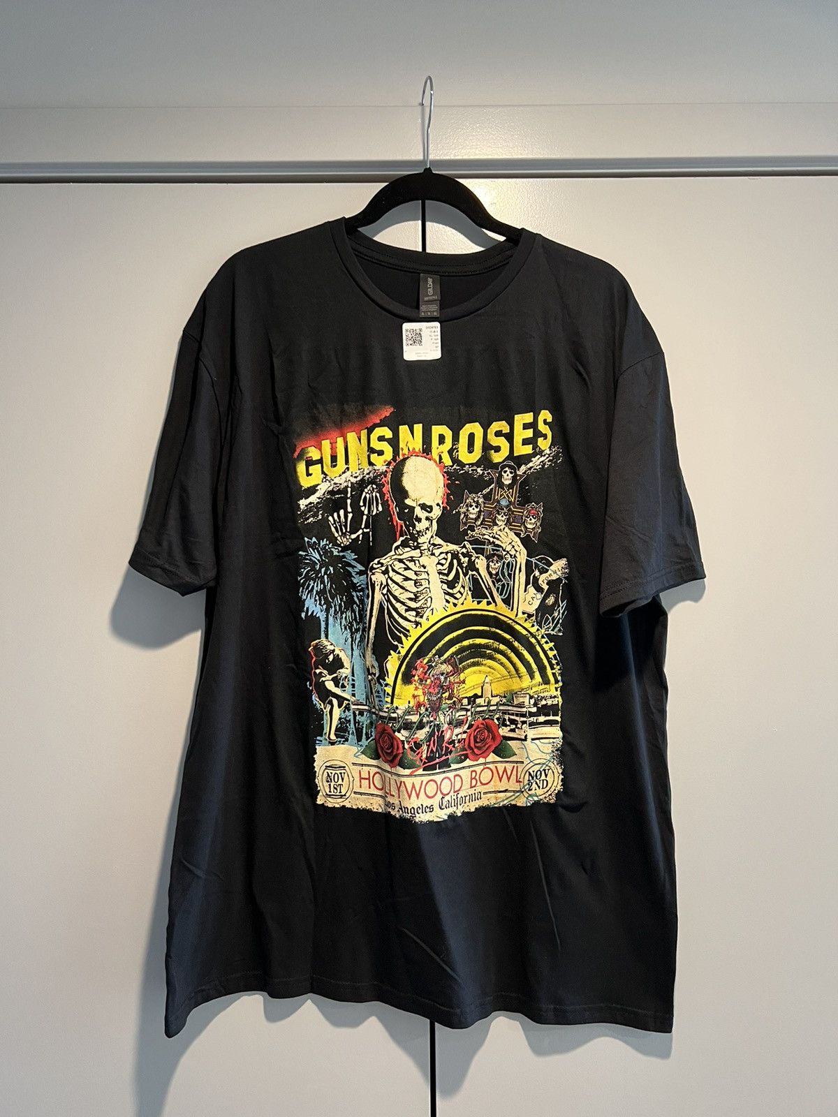 Guns N' Roses GUNS N ROSES EXCLUSIVE Hollywood Bowl T-shirt SOLD OUT (XL) Size US XL / EU 56 / 4 - 1 Thumbnail