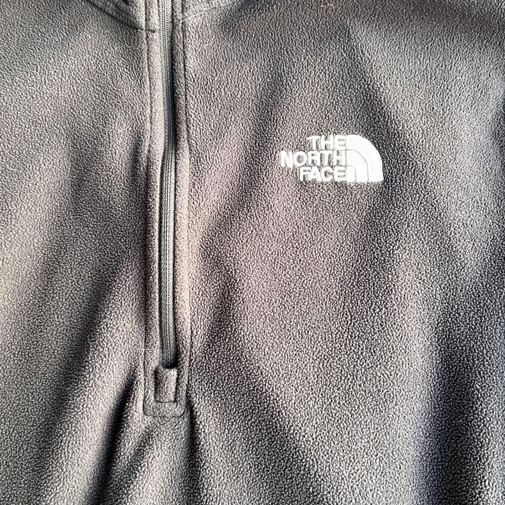 The North Face The North Face Sweater Mens Small Black 1/4 Zip Fleece Pullover Hiking Outdoor Size US S / EU 44-46 / 1 - 2 Thumbnail