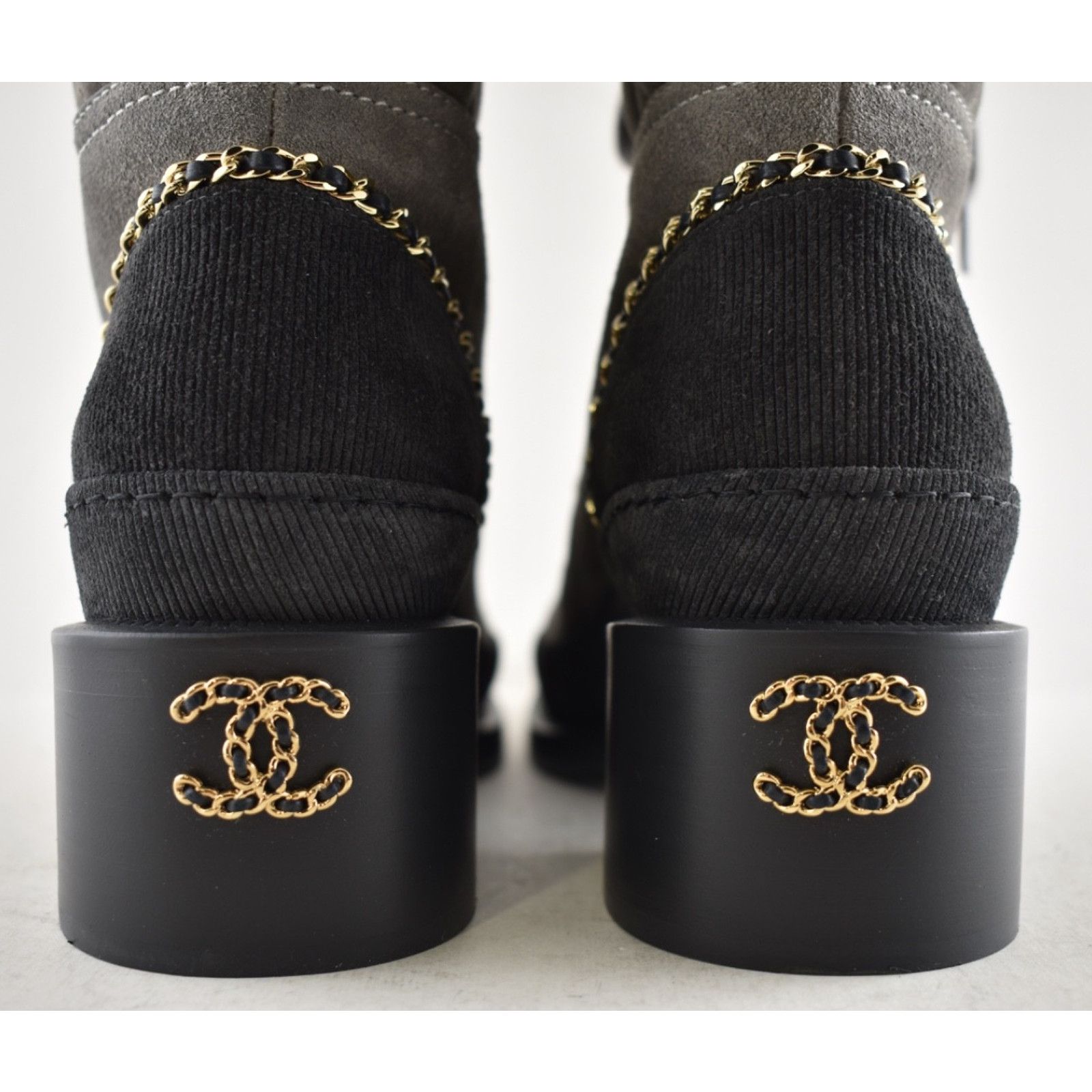 Chanel Chanel 24K Grey Quilted Suede Chain CC Combat Boots 36 Size US 6 / IT 36 - 15 Thumbnail