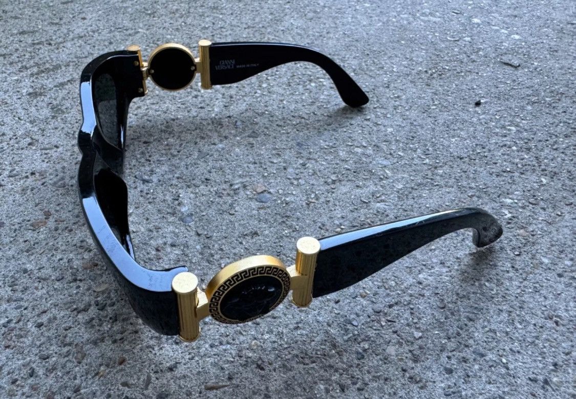 Versace Vintage💥Gianni Versace💥Sunglasses (MOD.618/B COL.852 Size ONE SIZE - 6 Thumbnail