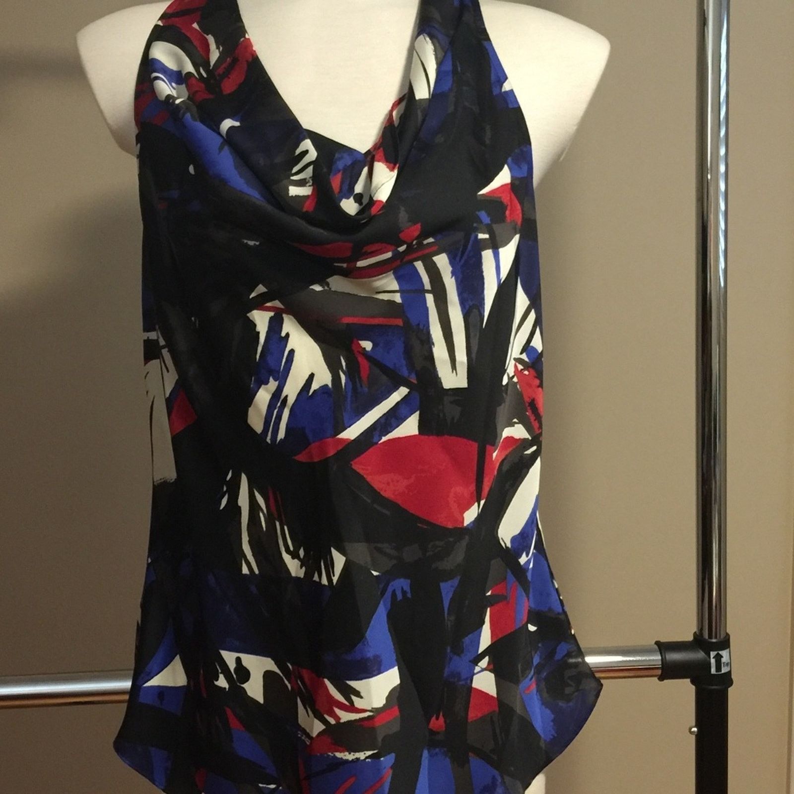 Michael Kors 2/$20 Michael Kors Modern Black/White/Red sleeveless top XL Size XL / US 12-14 / IT 48-50 - 1 Thumbnail