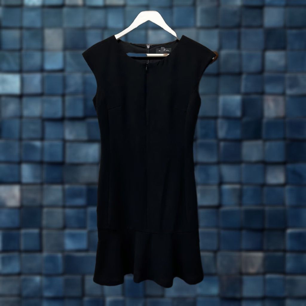 Club Monaco Club Monaco Women’s Iconic Black Front&Rear ZipUp Sheath Midi Dress 00 Size Regular Size XXS / US 00 / IT 34 - 1 Thumbnail