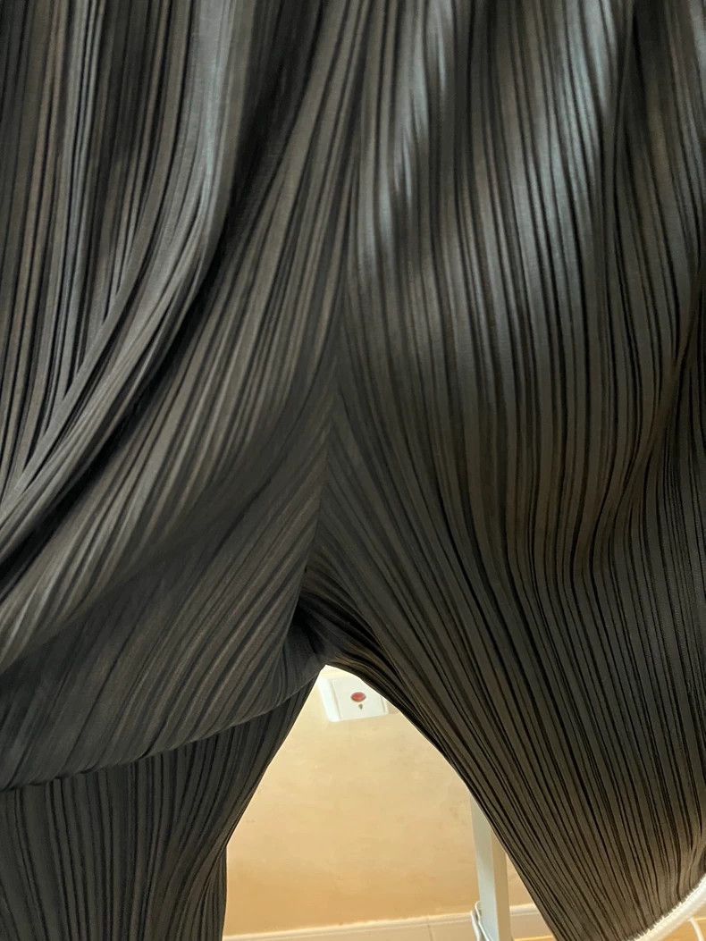 Issey Miyake issey miyake size:3 Black pleated pants Size US 26 / EU 42 - 3 Thumbnail