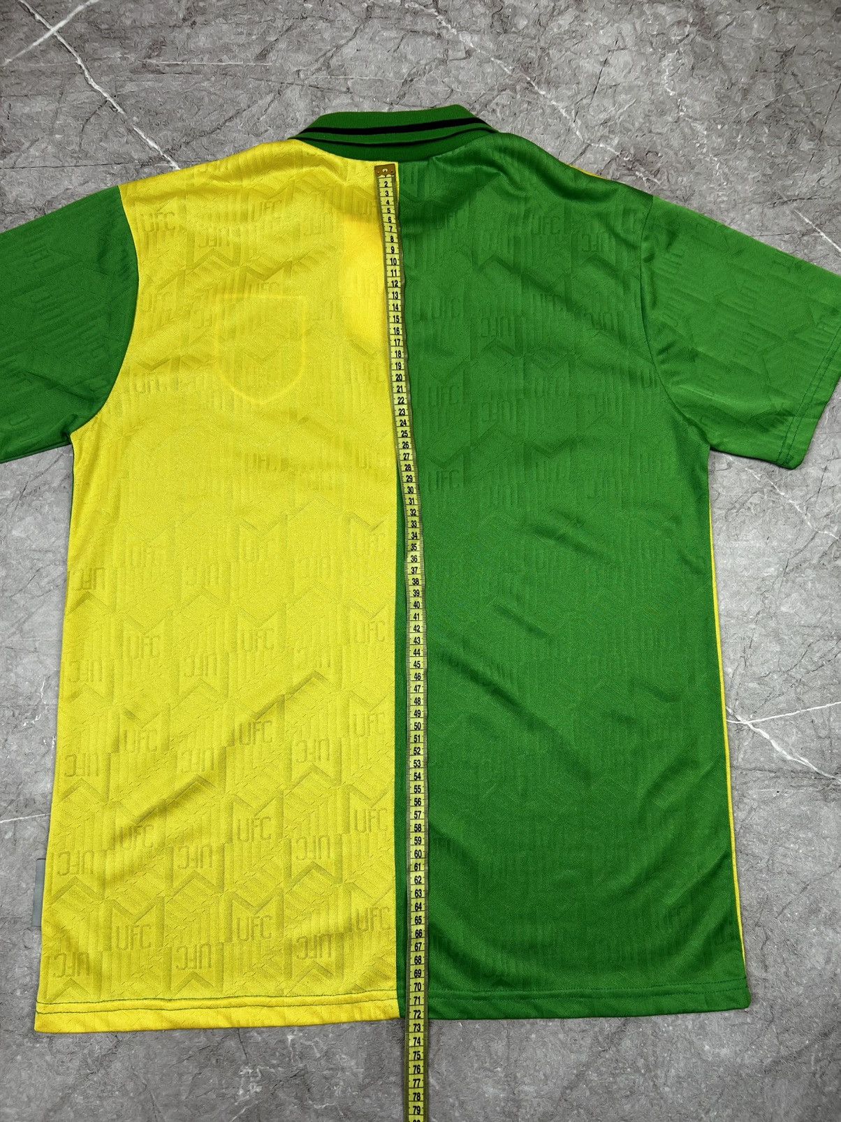 Umbro 1992/1993 Vintage Manchester United Umbro Soccer Jersey Size US L / EU 52-54 / 3 - 11 Thumbnail